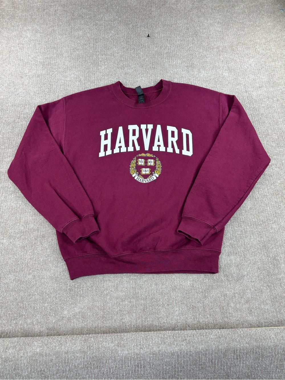 Harvard University Crewneck Sweatshirt Sz Medium Gildan Heavy Blend Collegiate